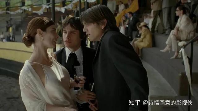 疯狂二人房间荷尔蒙爆发原声激情床战，情感与欲望的交织