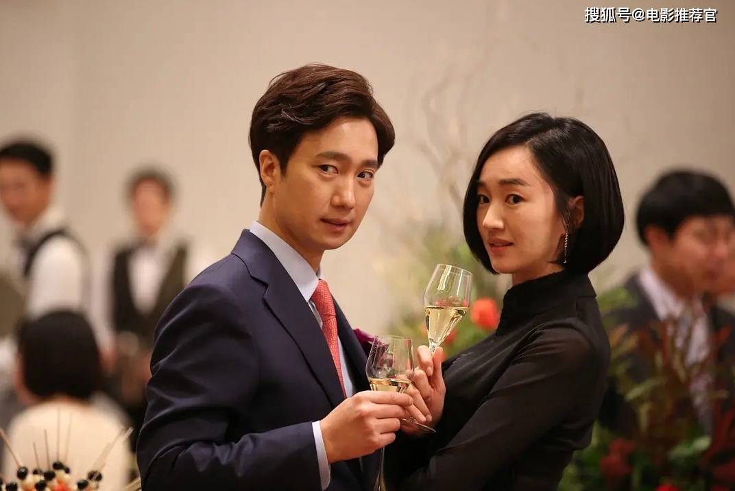 午夜影院限制版，探索与限制的交织-第2张图片
