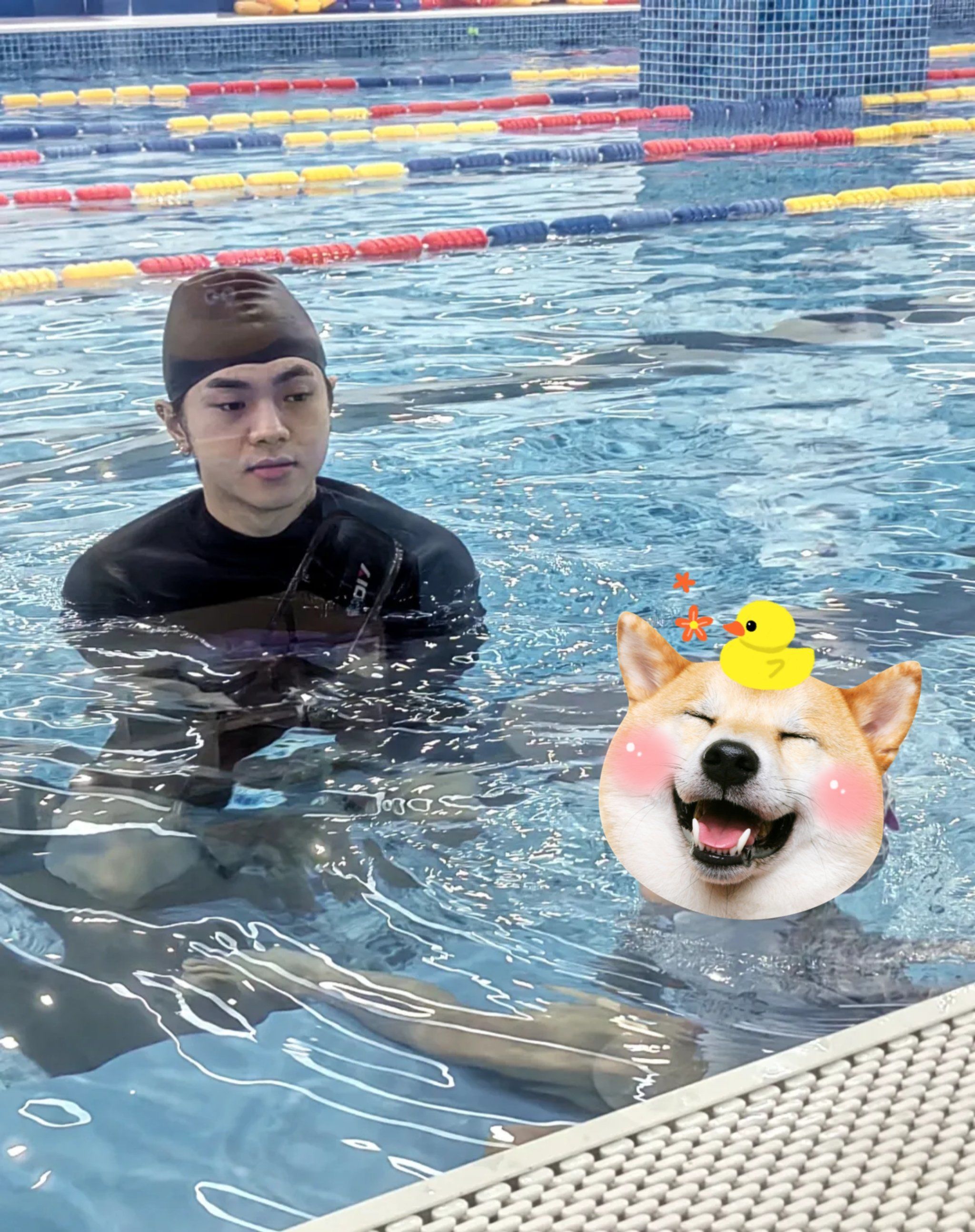 上游泳课我们全班都光着下水夏日畅游，上游泳课我们全班都光着下水