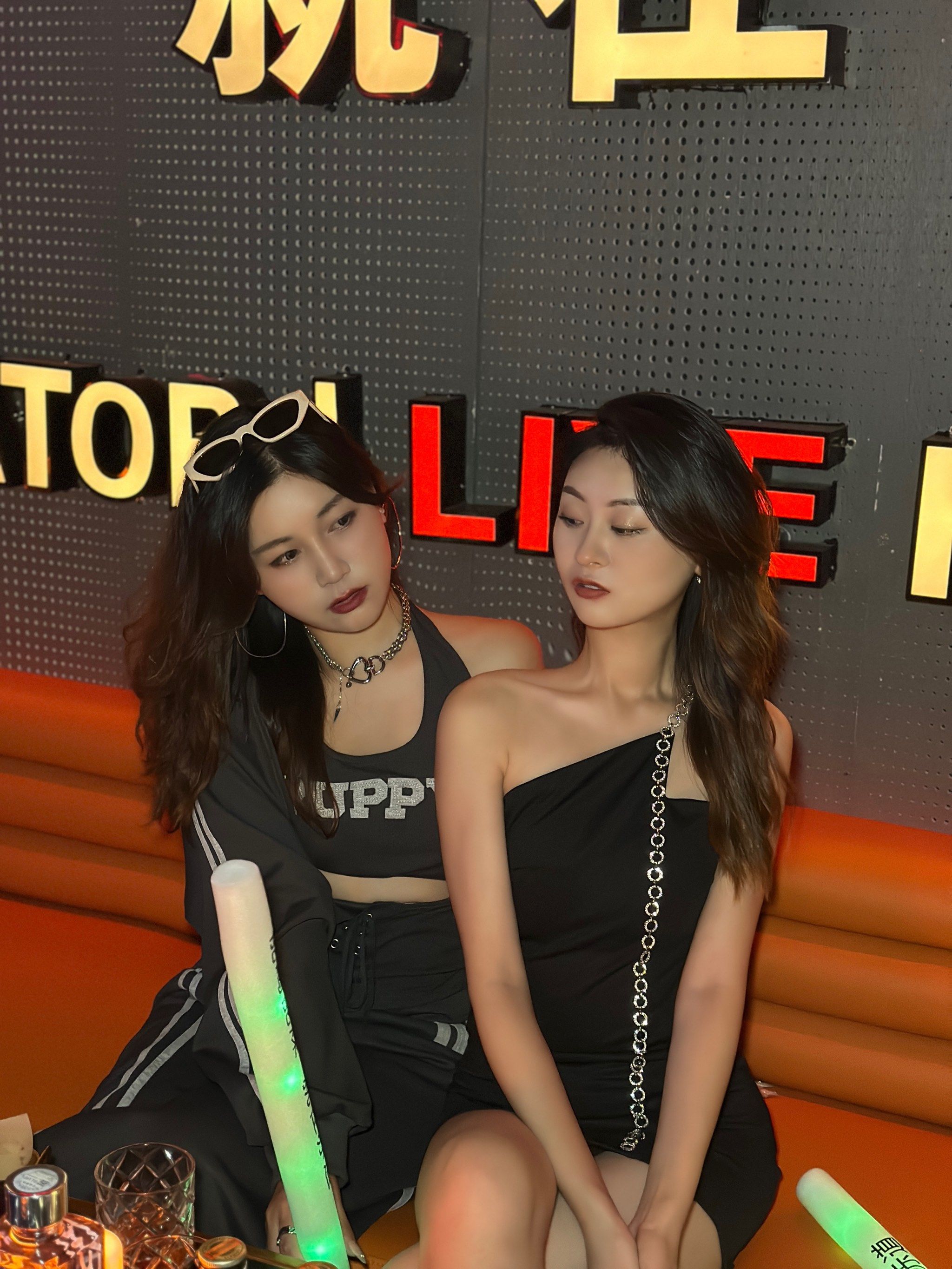 台湾16岁女RAPPER，青春的旋律与音乐的力量