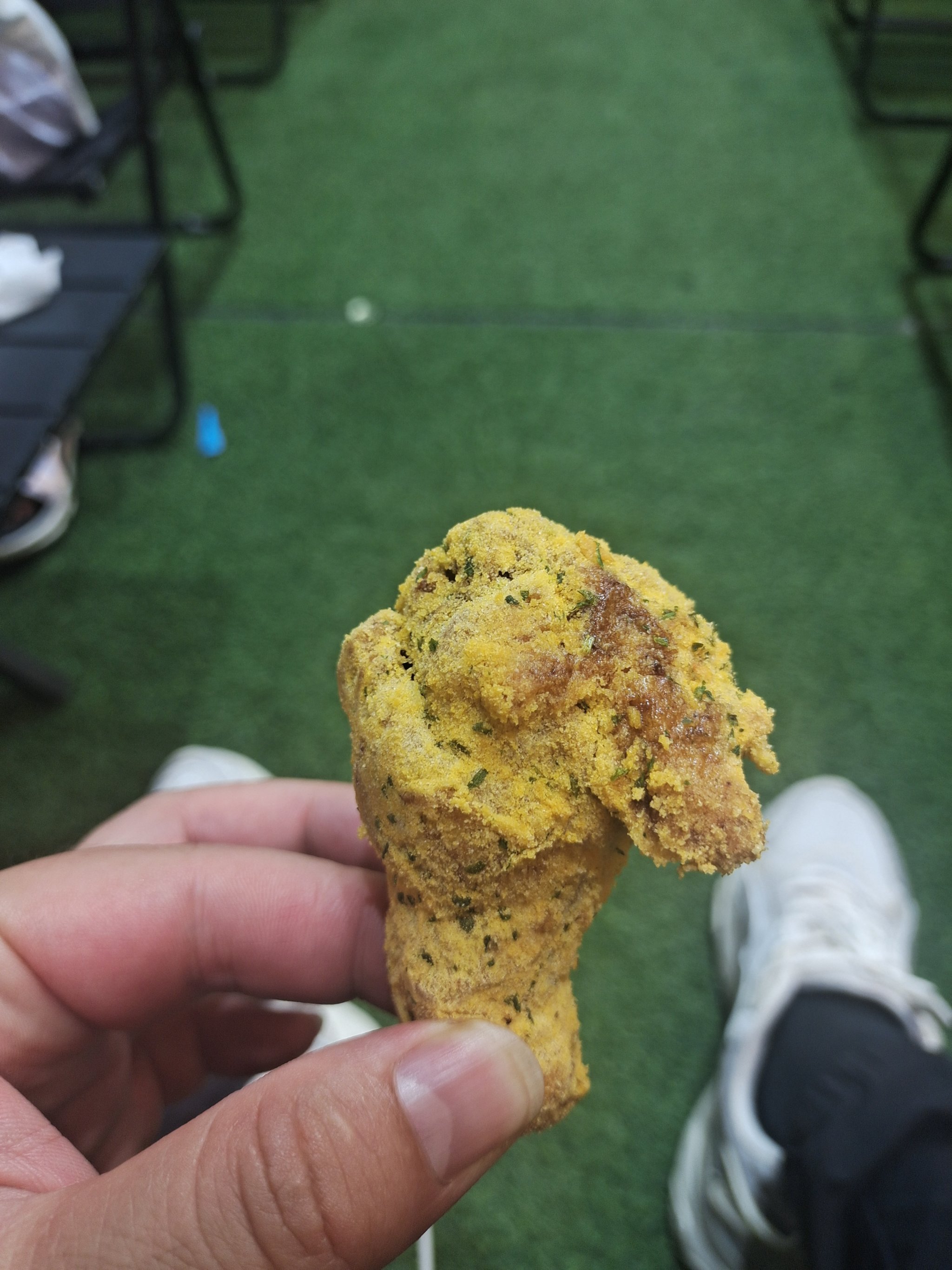 两个奶头被吃得又翘又肿的奶头之诱，一次独特的味觉体验-第2张图片