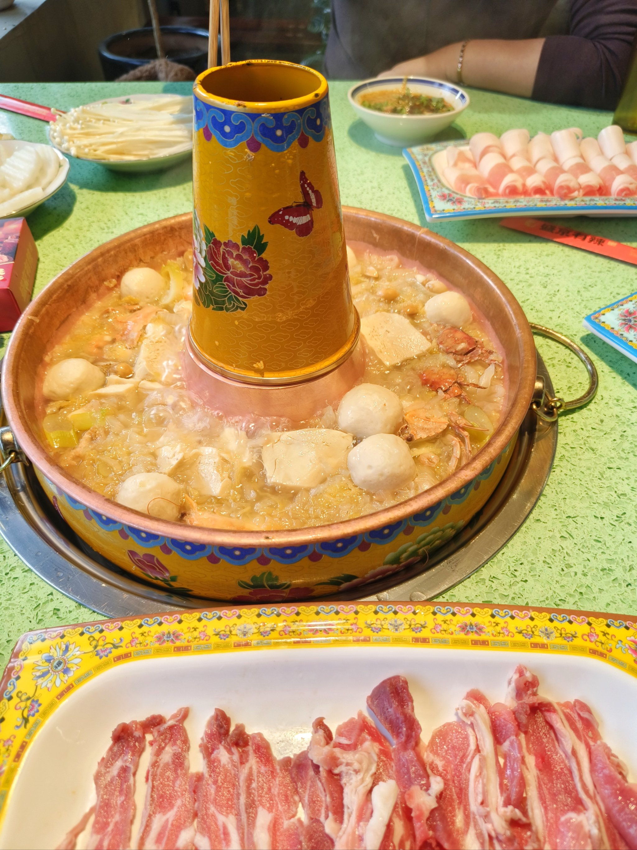 尔康吃金锁肉厨房尔康的厨房奇遇，金锁肉的烹饪之旅-第2张图片