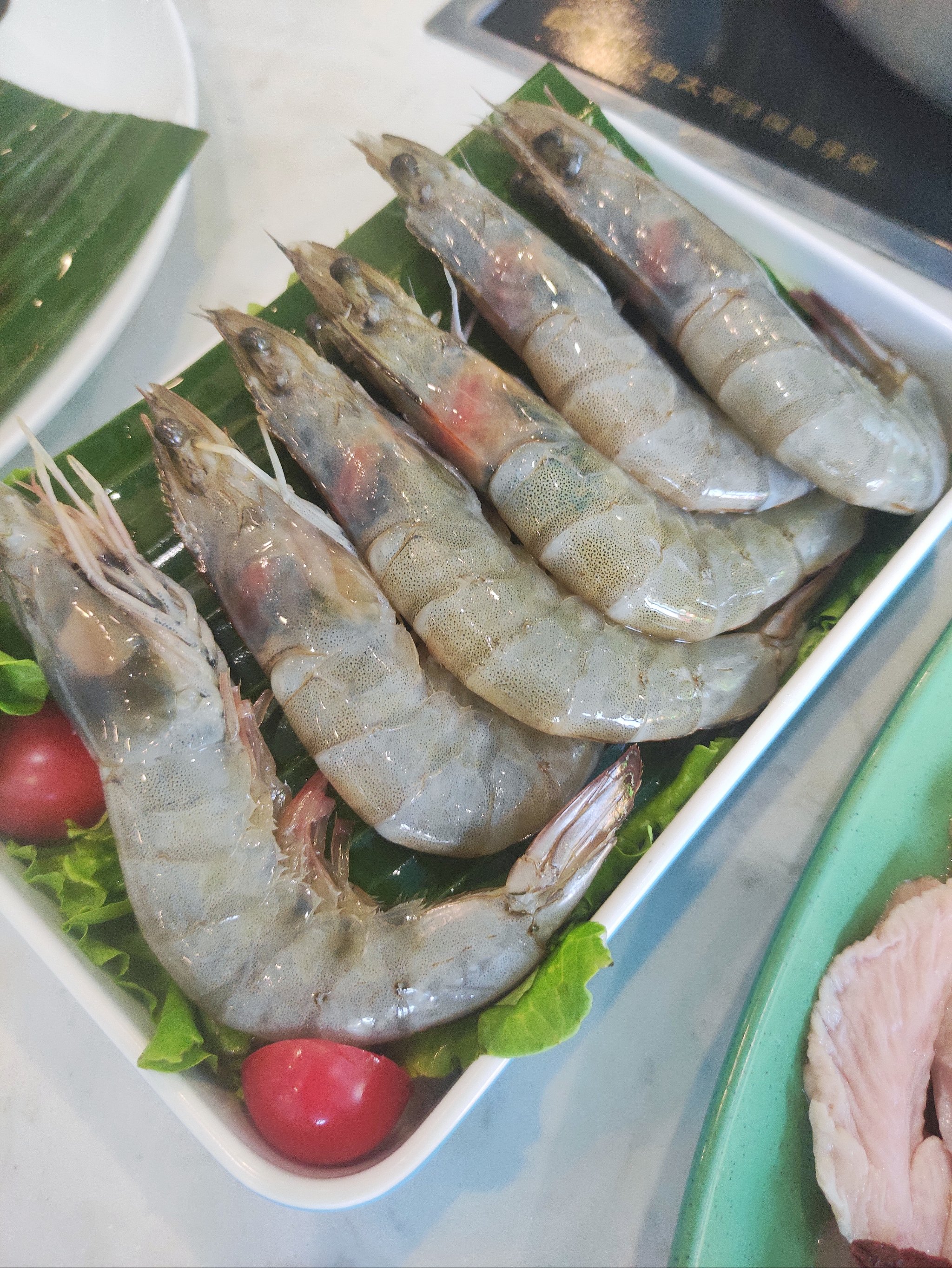 午夜刺激黄瓜西瓜葡萄榴莲蘑菇tv午夜美食之旅，探索黄瓜、西瓜、葡萄与榴莲的独特魅力-第2张图片