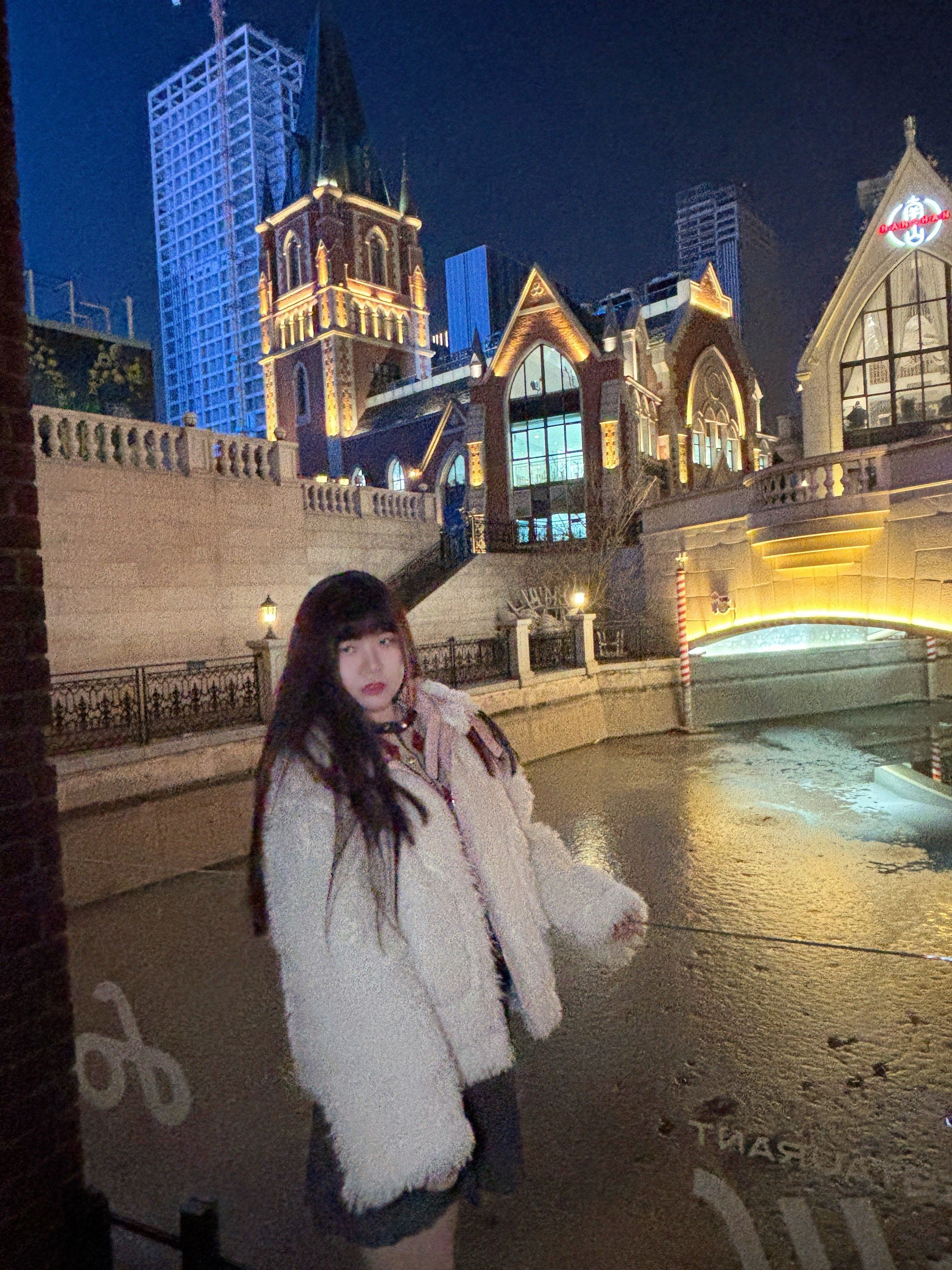 恋夜秀色恋夜秀色，夜色下的美丽与浪漫-第2张图片