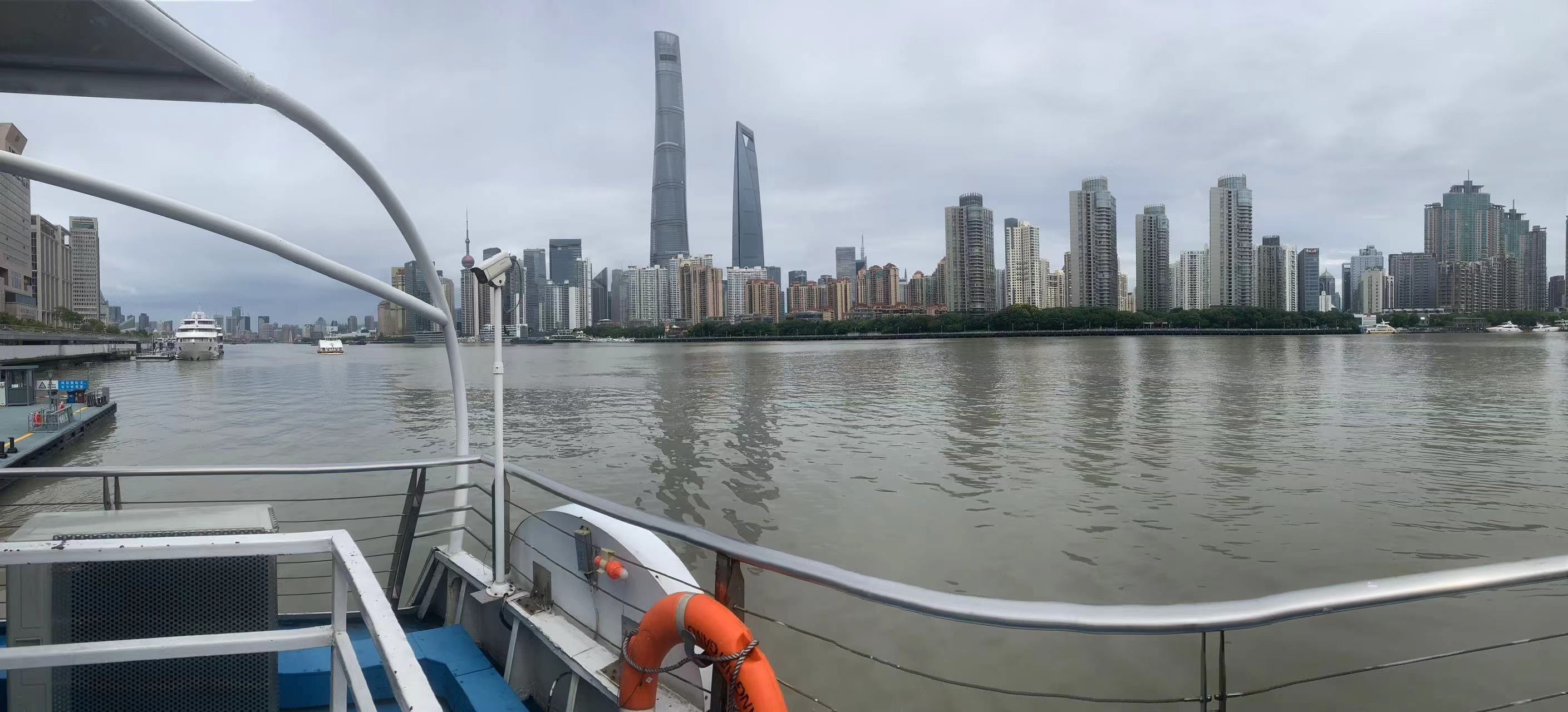 世贸滨江视频世贸滨江视频，城市繁华与江景的完美融合