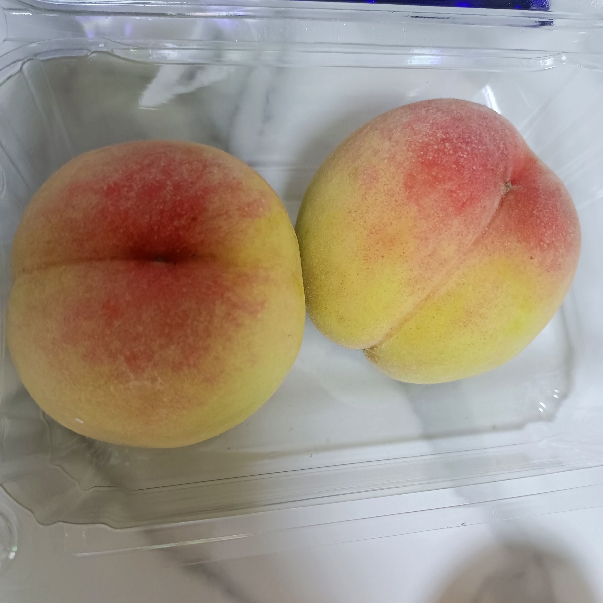 日本水蜜桃桃子日本水蜜桃，甜蜜的果实，独特的魅力-第1张图片