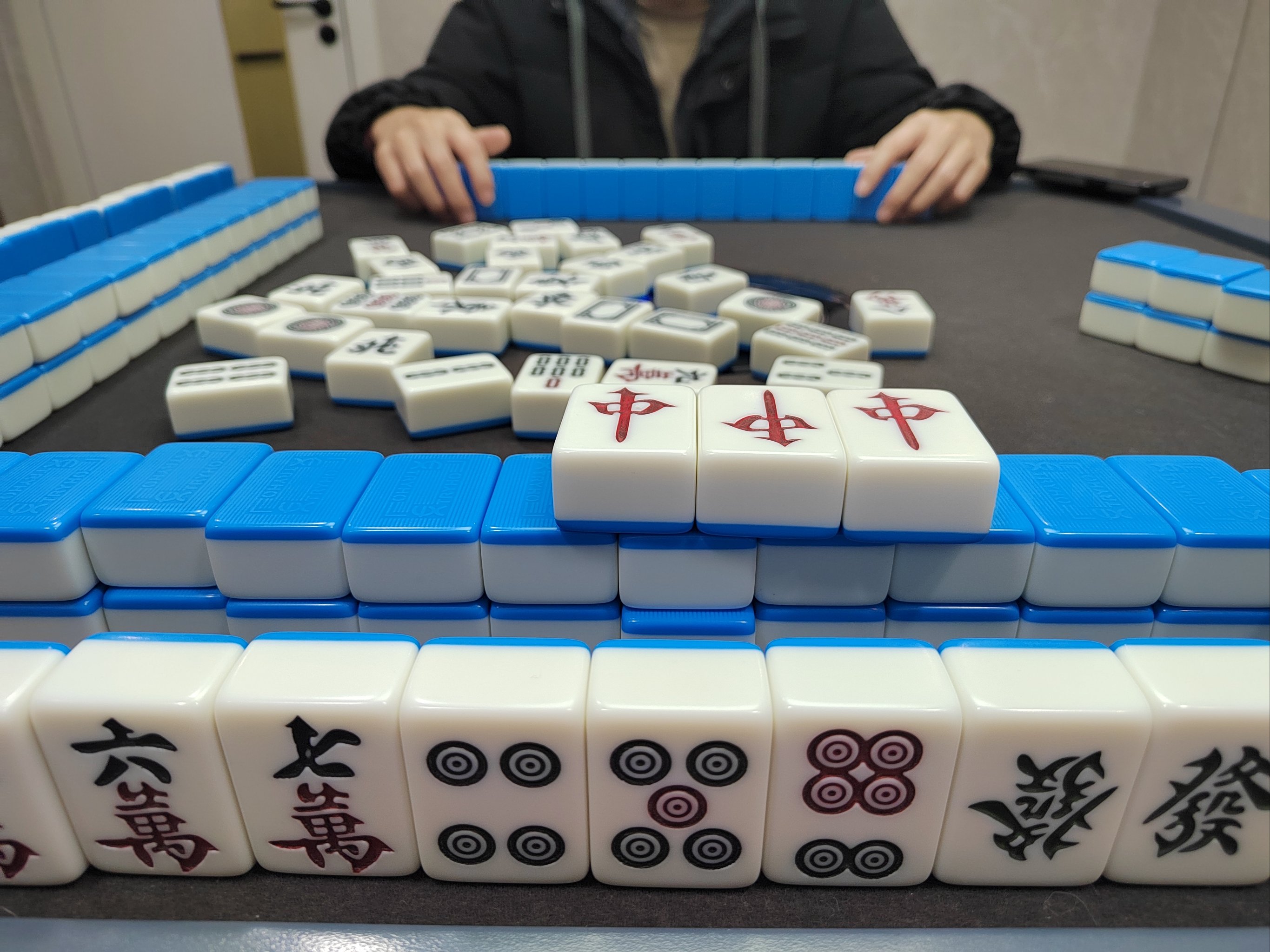 欢乐麻将(免费版)打扑克与两人间的激烈运动-第3张图片