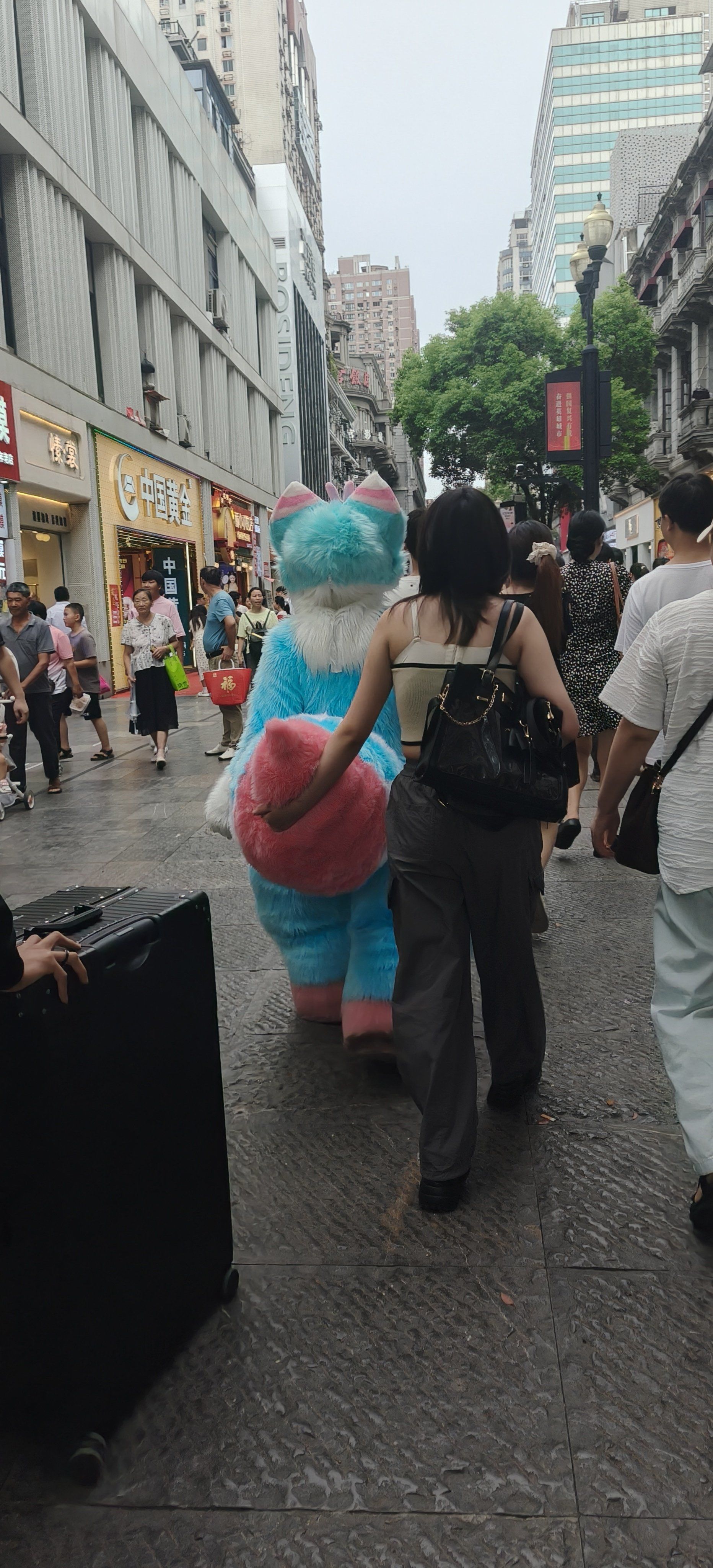 探索美丽背后的神秘——美女屁沟的魅力-第2张图片