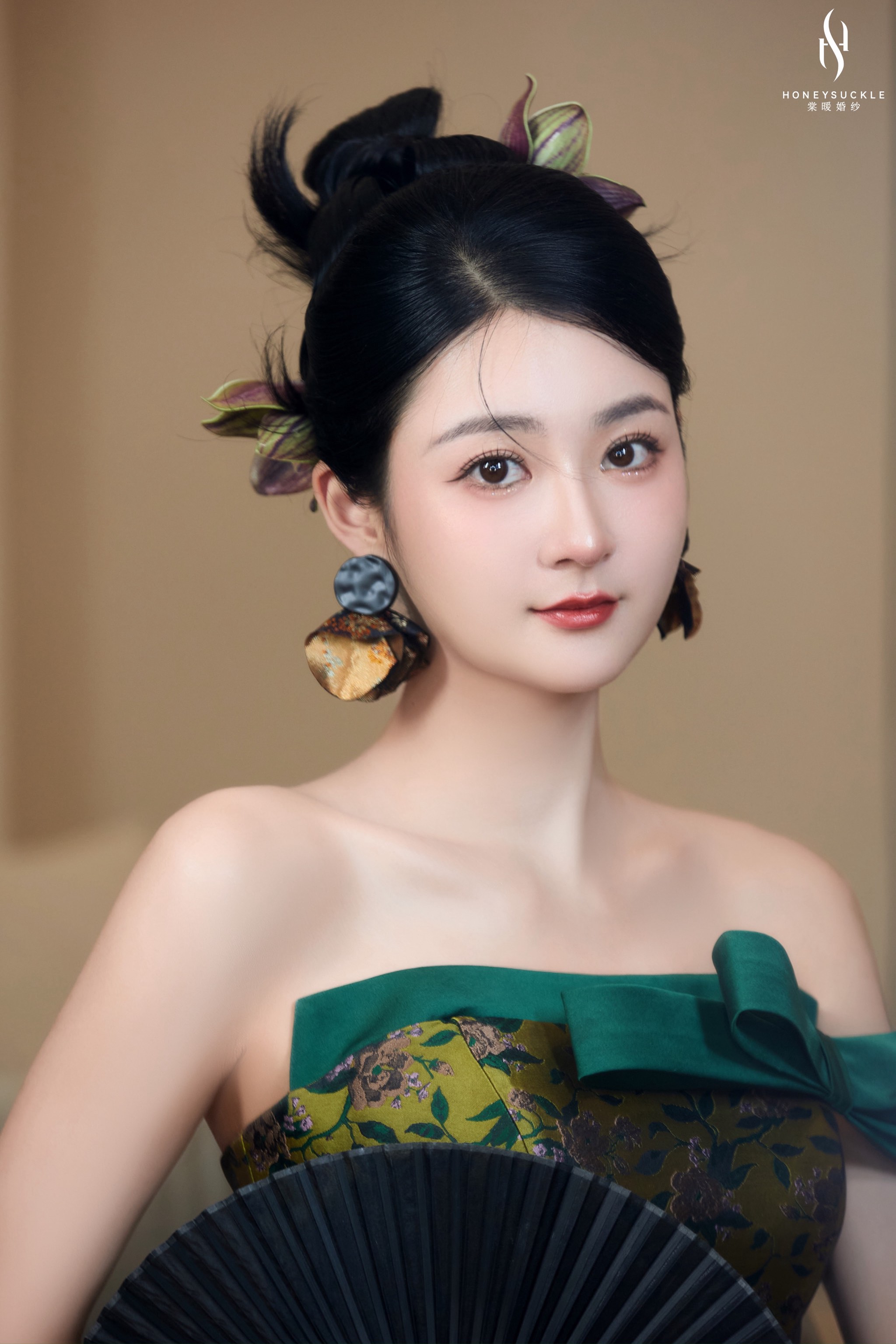 汤芳的出位表演，深入探讨其下部作品-第2张图片