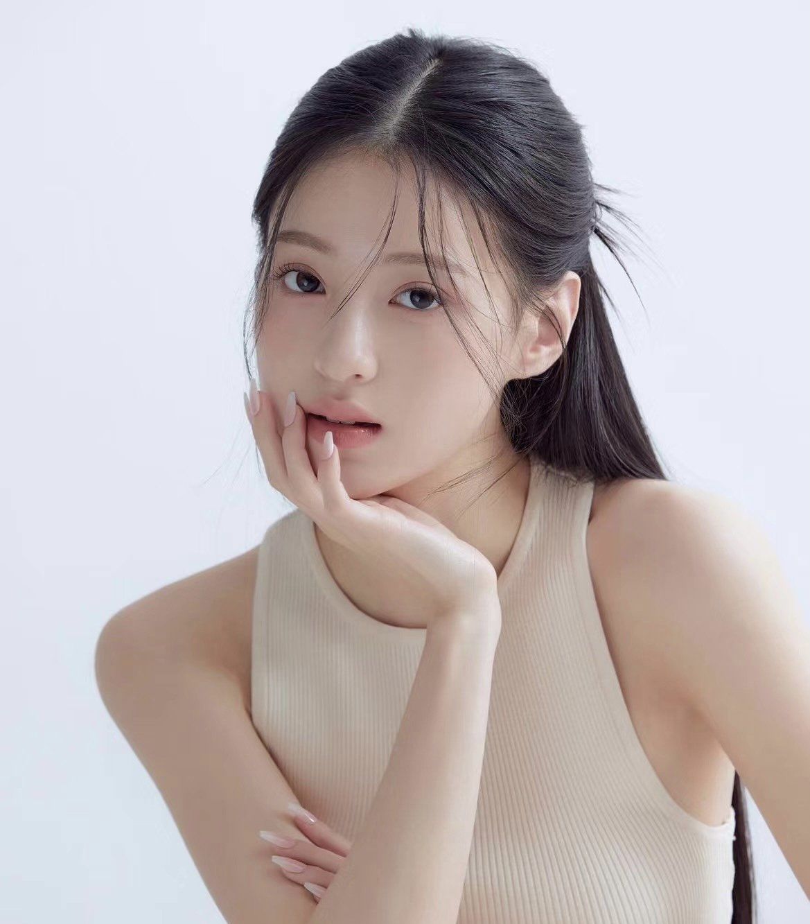 日系女生图片裸妆的魅力与技巧