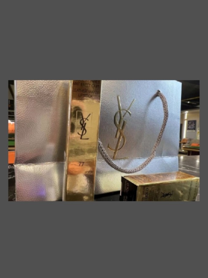 YSL小金条水蜜桃色，时尚与甜美交织的魅力-第3张图片