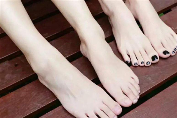 美脚网，呵护足部健康，展现美丽风采