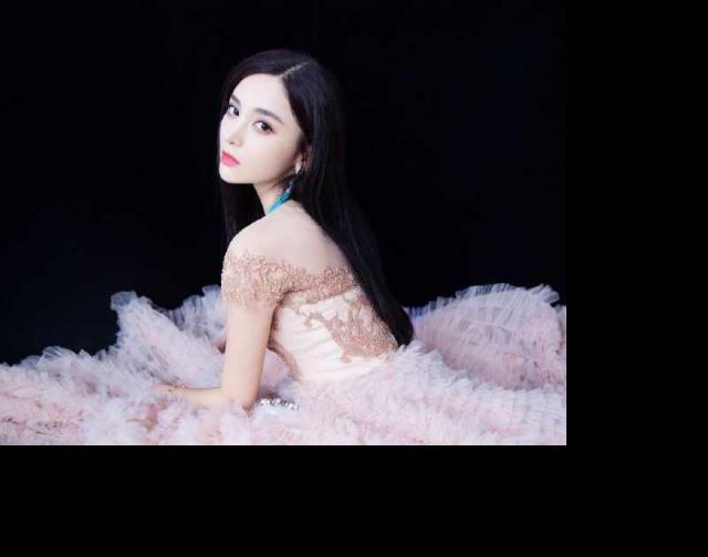 四大校花之婉莹晓雯的独特魅力-第2张图片