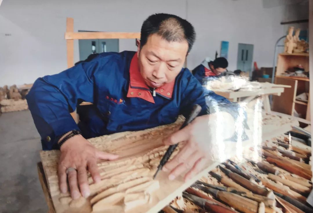 爬床生锈发条哪里能看探索爬床的奥秘，生锈发条的独特视角