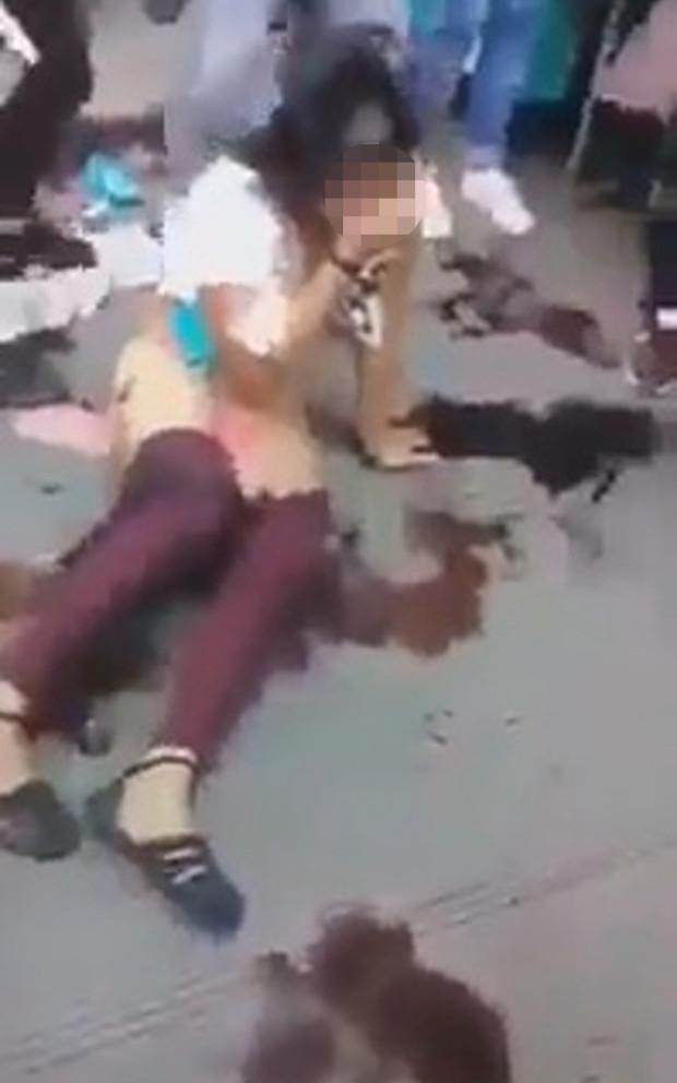 扒光美女衣服小游戏，网络游戏背后的道德与法律风险
