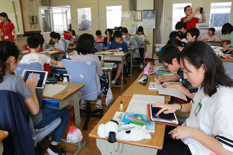 jizzjizz日本老师好多水日本老师课堂上的意外惊喜——Jizzjizz与水润的秘密