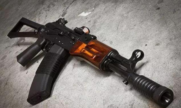 cfak47怎么压枪CFAK47，掌握压枪技巧，成为射击高手-第2张图片