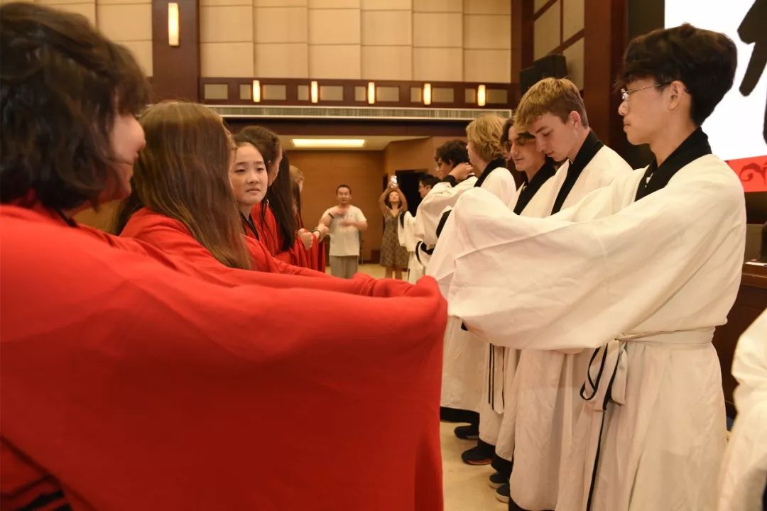 中国、韩国、日本免费观看文化交流的桥梁