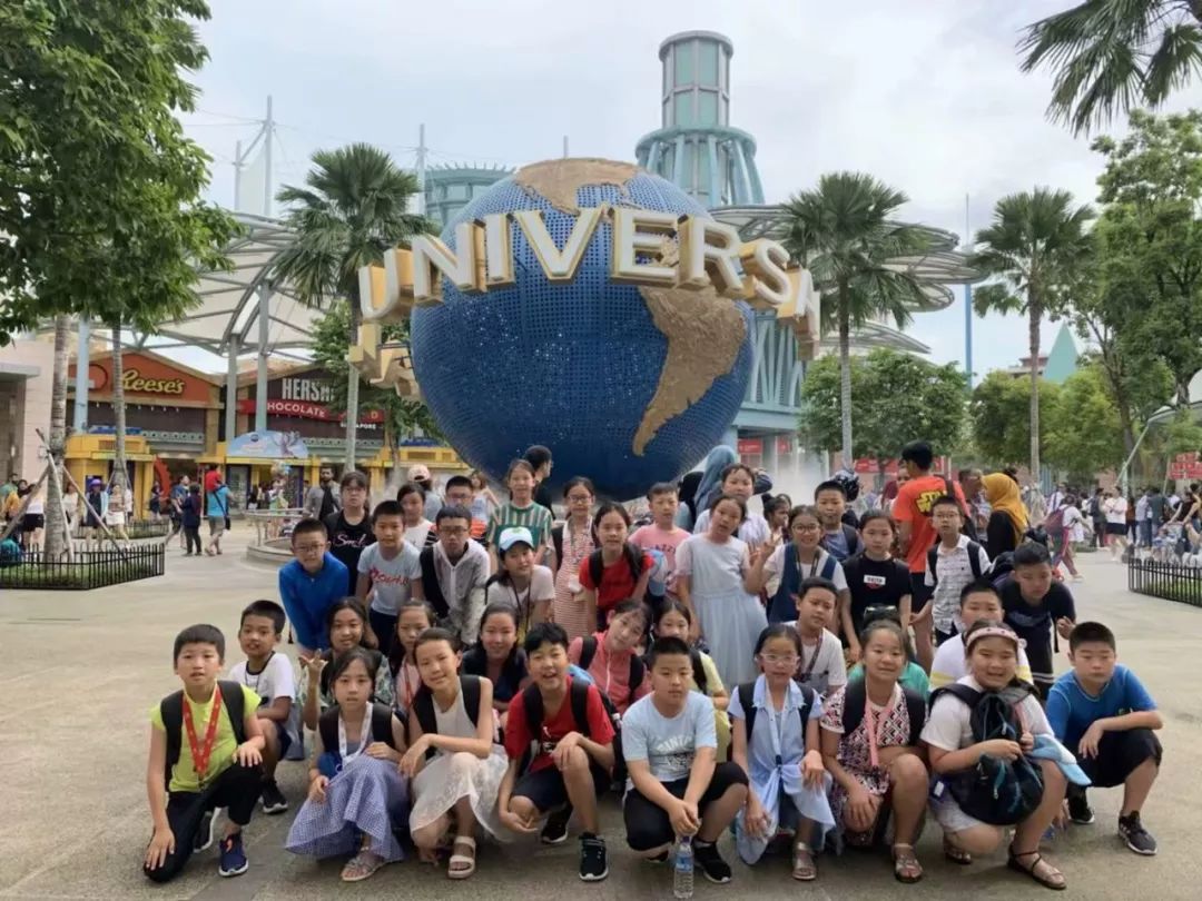 探索网络世界中的多元文化——一本大道伊人AV久久综合的深度解析-第2张图片