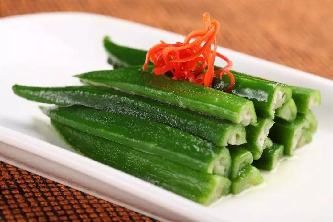 草莓丝瓜秋葵绿巨人乳液的美味做法