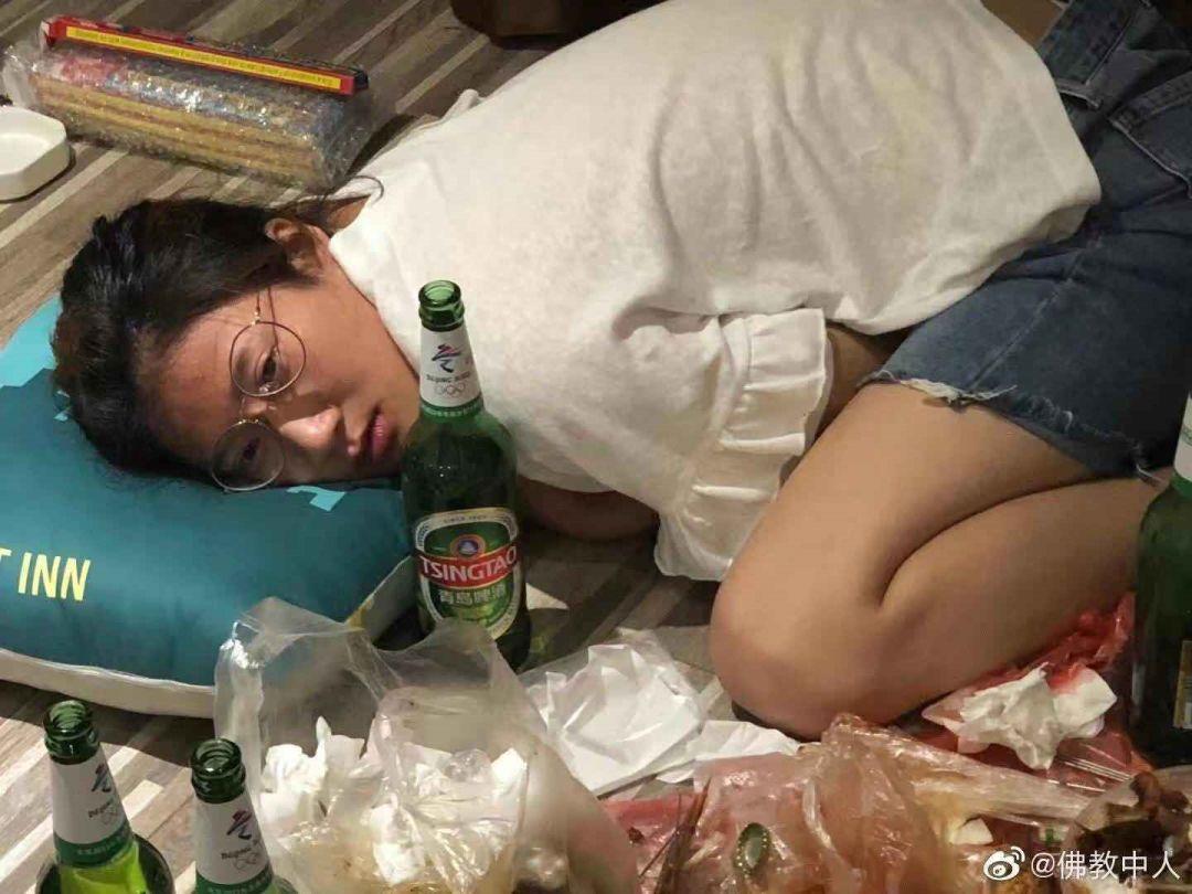 深夜的疯狂性行为，一位女子的不寻常经历