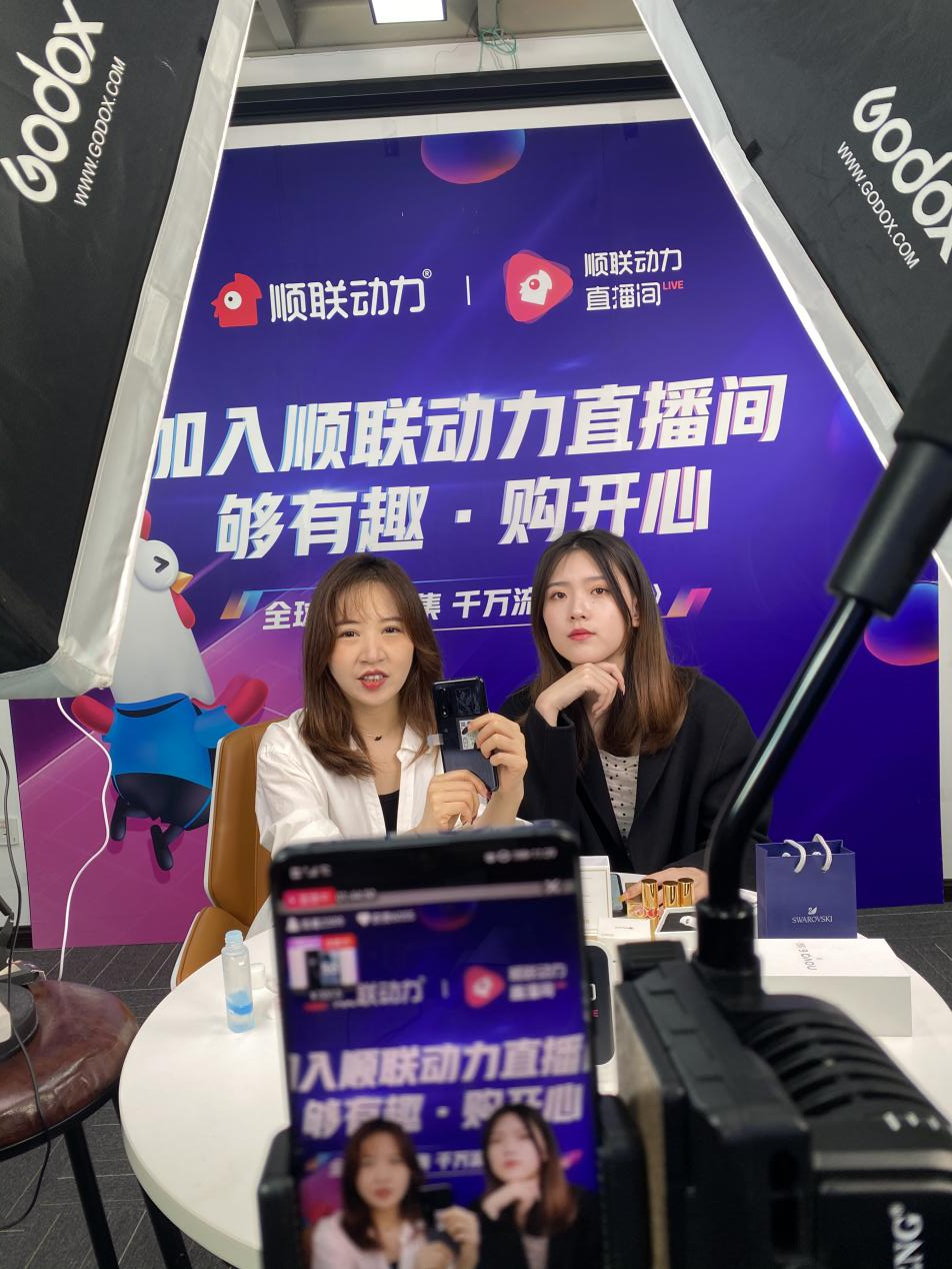 免费ZLJZLJZLJZLJ在线直播，开启全新娱乐体验-第2张图片
