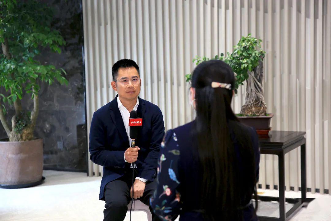 中天综合台，多元内容的汇聚与传播-第2张图片