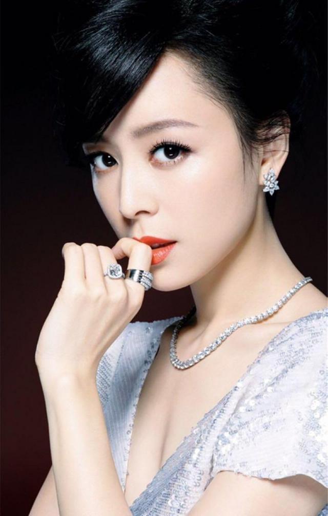 傻子突然变聪明继续睡女人傻子觉醒记，智慧之光下的情感延续