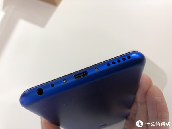 魅蓝6s魅蓝6s，一款实用与时尚并存的智能手机-第2张图片