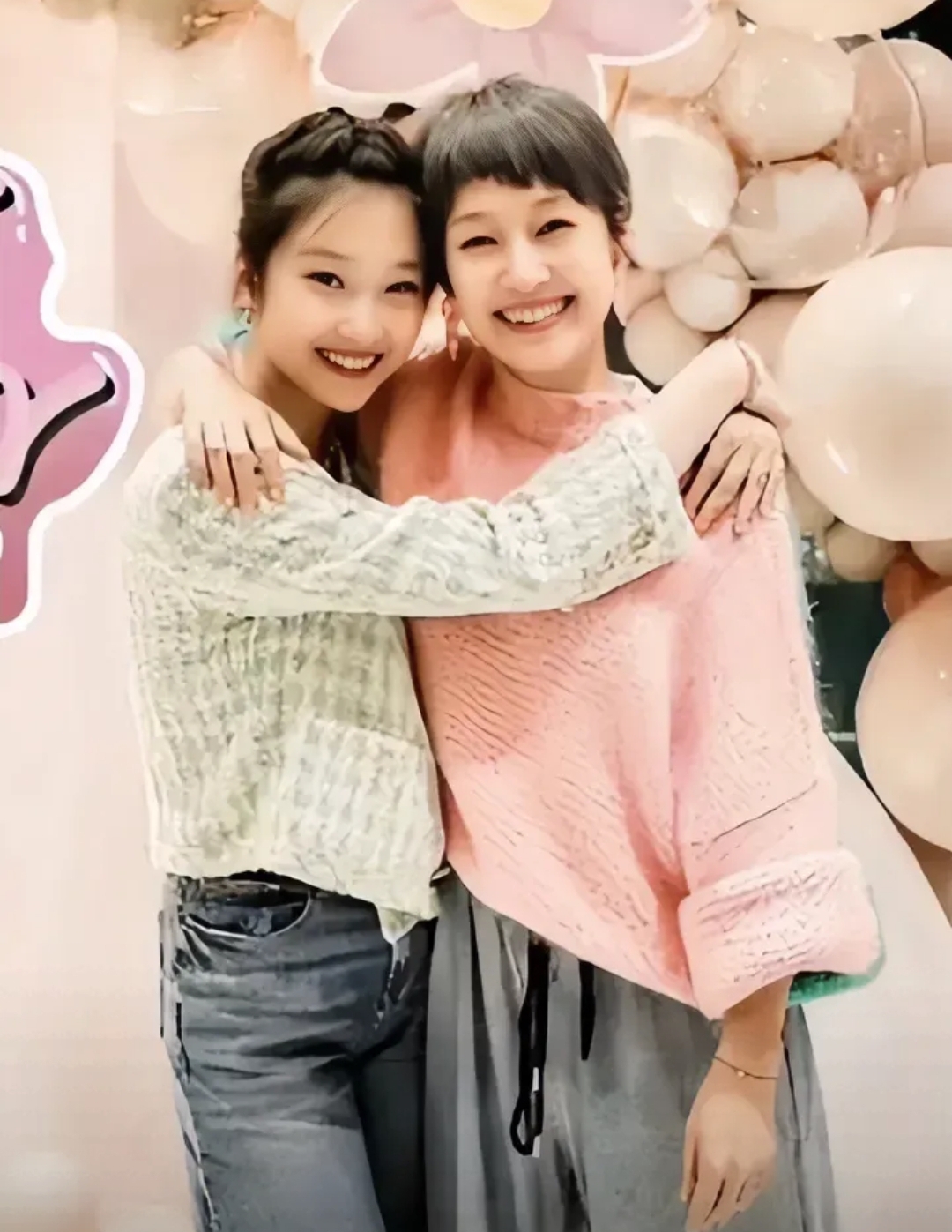 我妈特别漂亮我想要她可以吗我心中的美丽之星——我的母亲-第2张图片