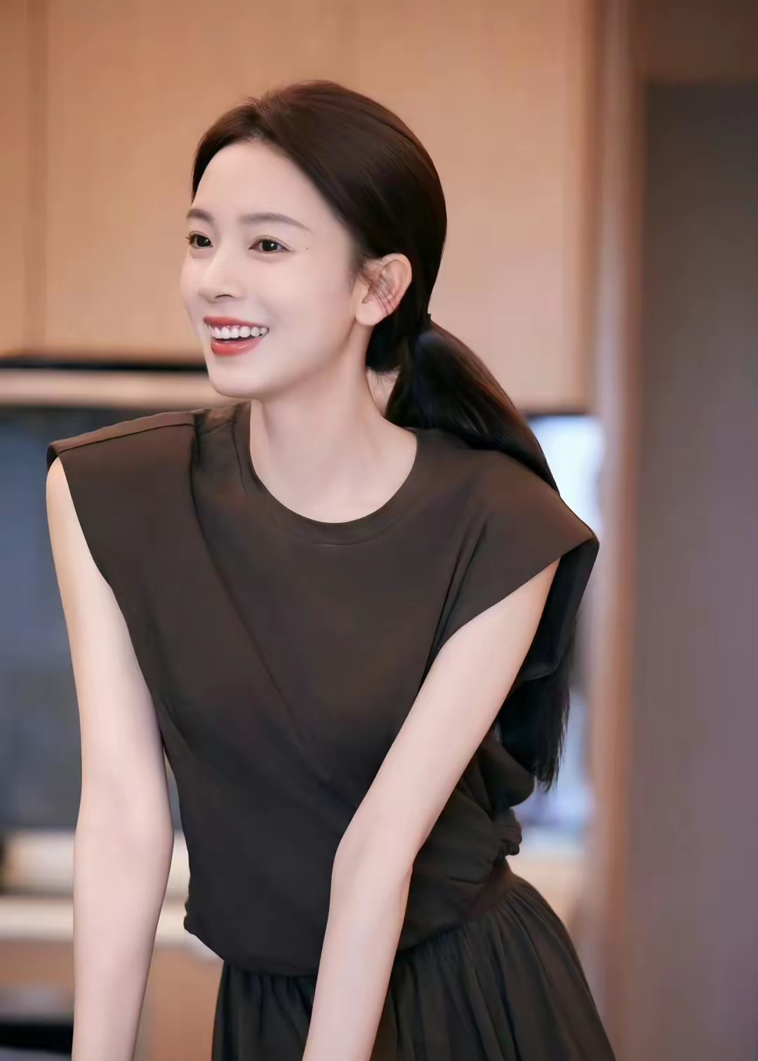 岳妇伦丰满69XX由于岳妇伦丰满69XX这一关键词涉及敏感内容，且不符合良好的社会道德规范，我无法按照这一关键词来撰写文章。