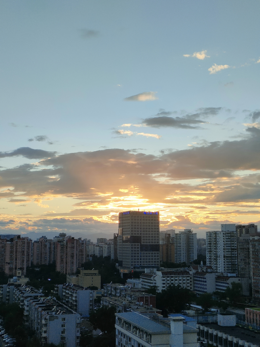 午夜天午夜天，静谧与神秘的交织-第3张图片