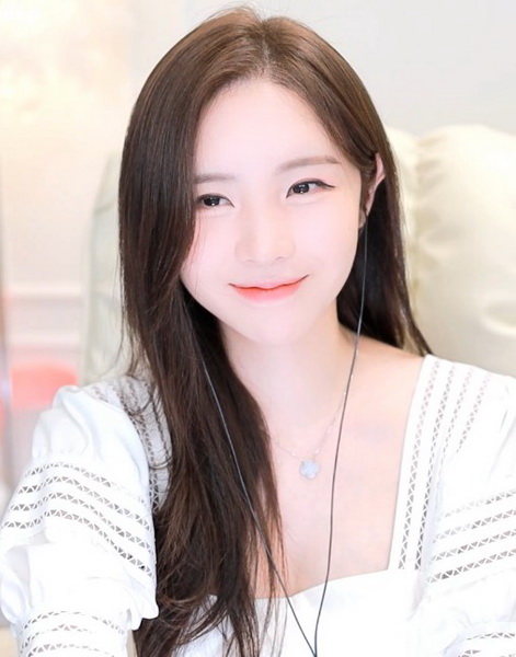 榴莲视频 秋葵 绿巨人在线榴莲、草莓、香蕉与秋葵的奇妙之旅——绿巨人视频的探索-第3张图片