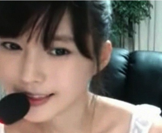 韩国女主播不雅视频事件，网络风波下的隐私与道德探讨-第3张图片
