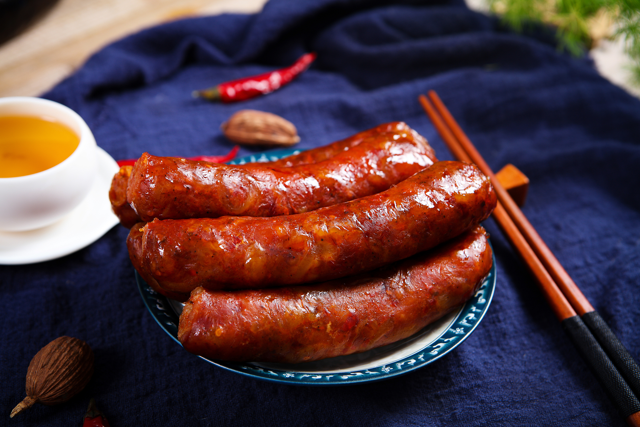 哥哥的独特美食——大香肠的诱人魅力-第2张图片