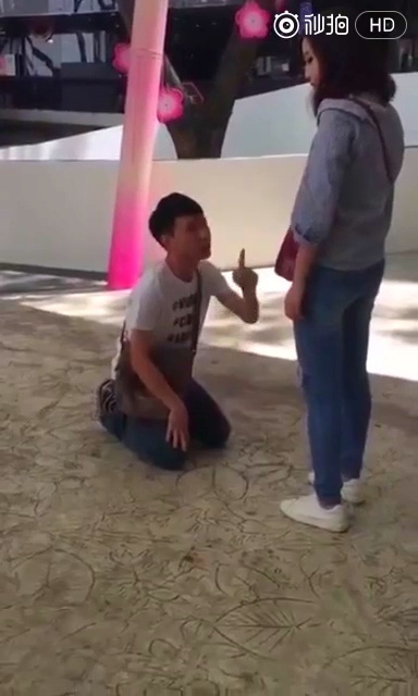 警惕爱情中的暴力行为——以皮带趴跪撅着打女朋友光屁股为鉴-第3张图片