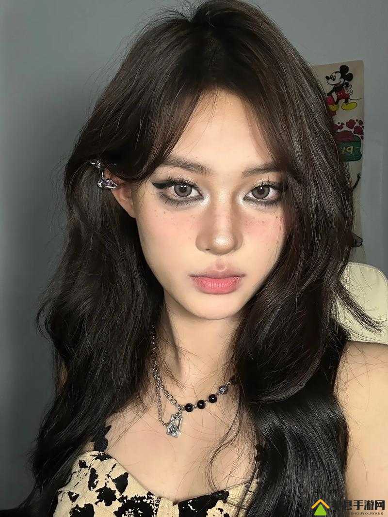 探索YSL水蜜桃成人彩妆的魅力之旅