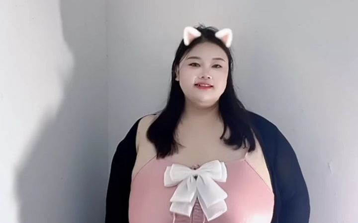 大肥婆400公斤肥婆巨肥BBW的魅力与国语之韵-第3张图片