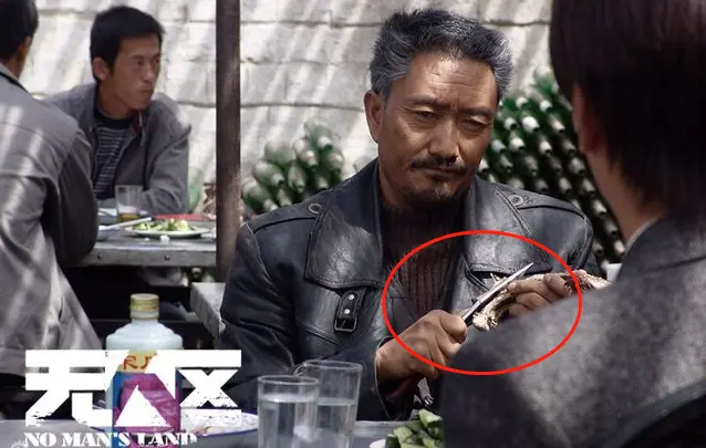无人区高清电影免费观看谷露电影，探索电影艺术的无限可能-第2张图片
