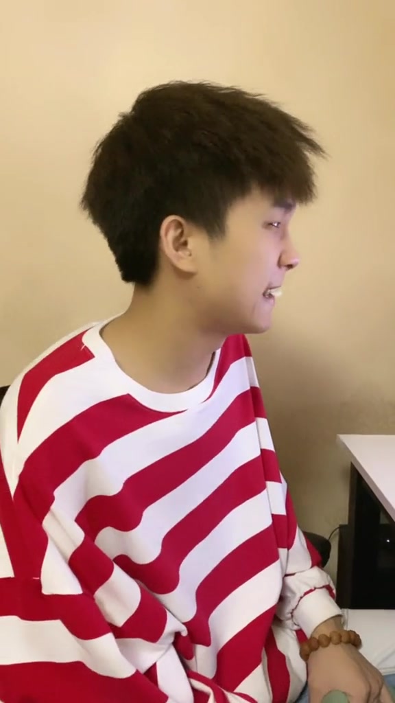 把可爱的男孩子做到哭的文章如何将可爱的男孩子感动到哭泣