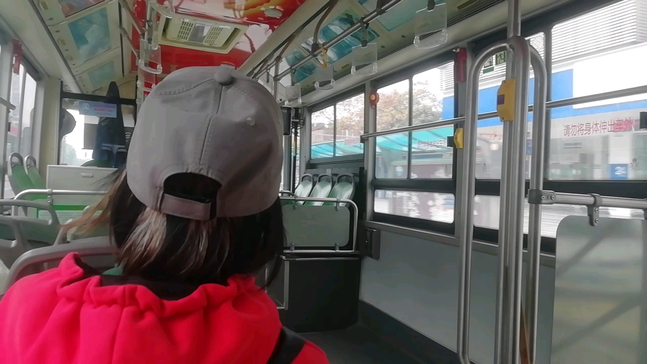 公交车之旅的意外收获，记录两个难忘的瞬间-第2张图片