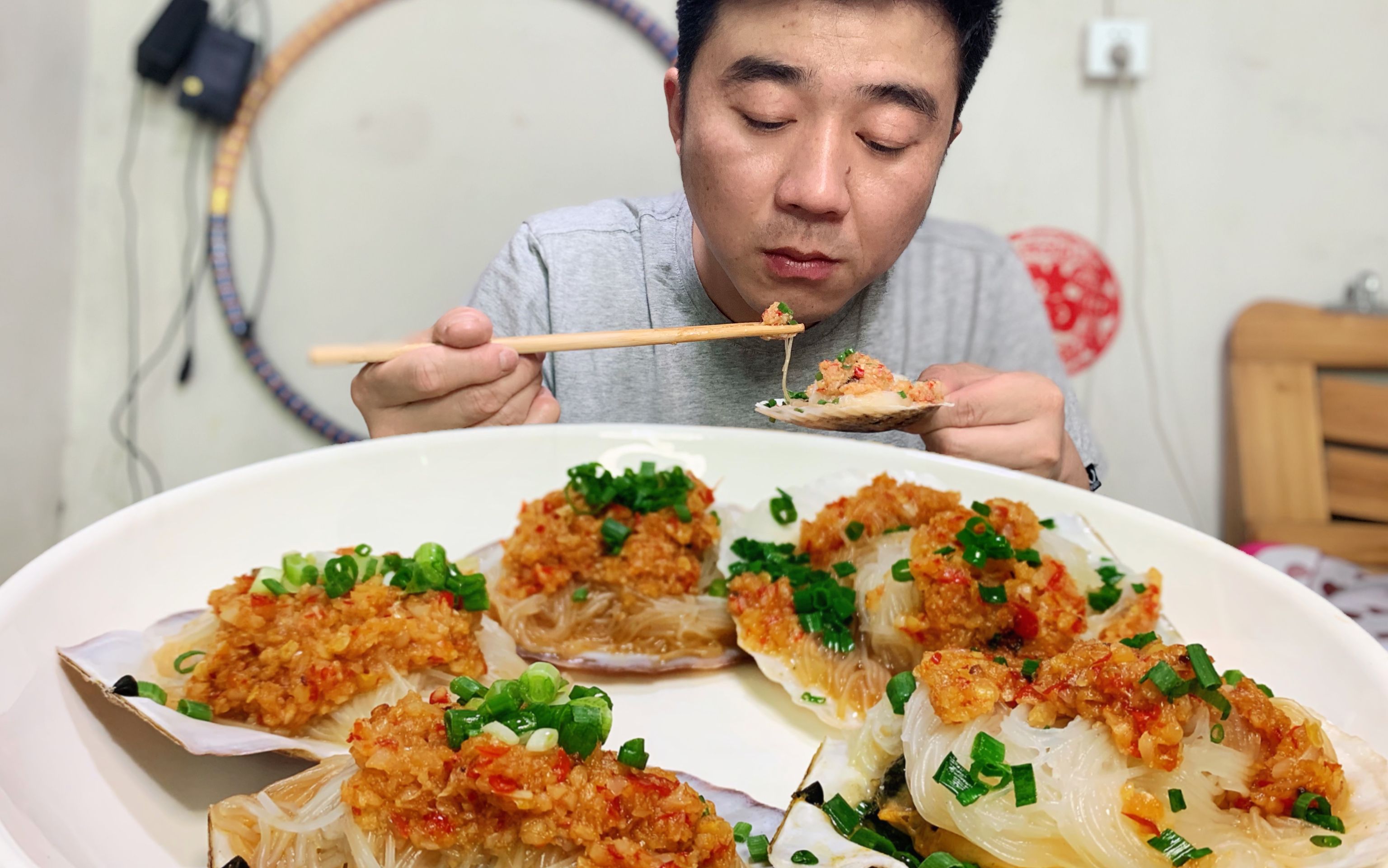 宝贝腿张大点就可以吃到扇贝了宝贝，探索美食的奇妙之旅——从张大腿开始品尝扇贝