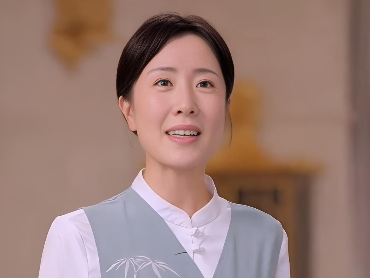 免费观看漂亮的保姆完整在线视频的中文资源-第2张图片
