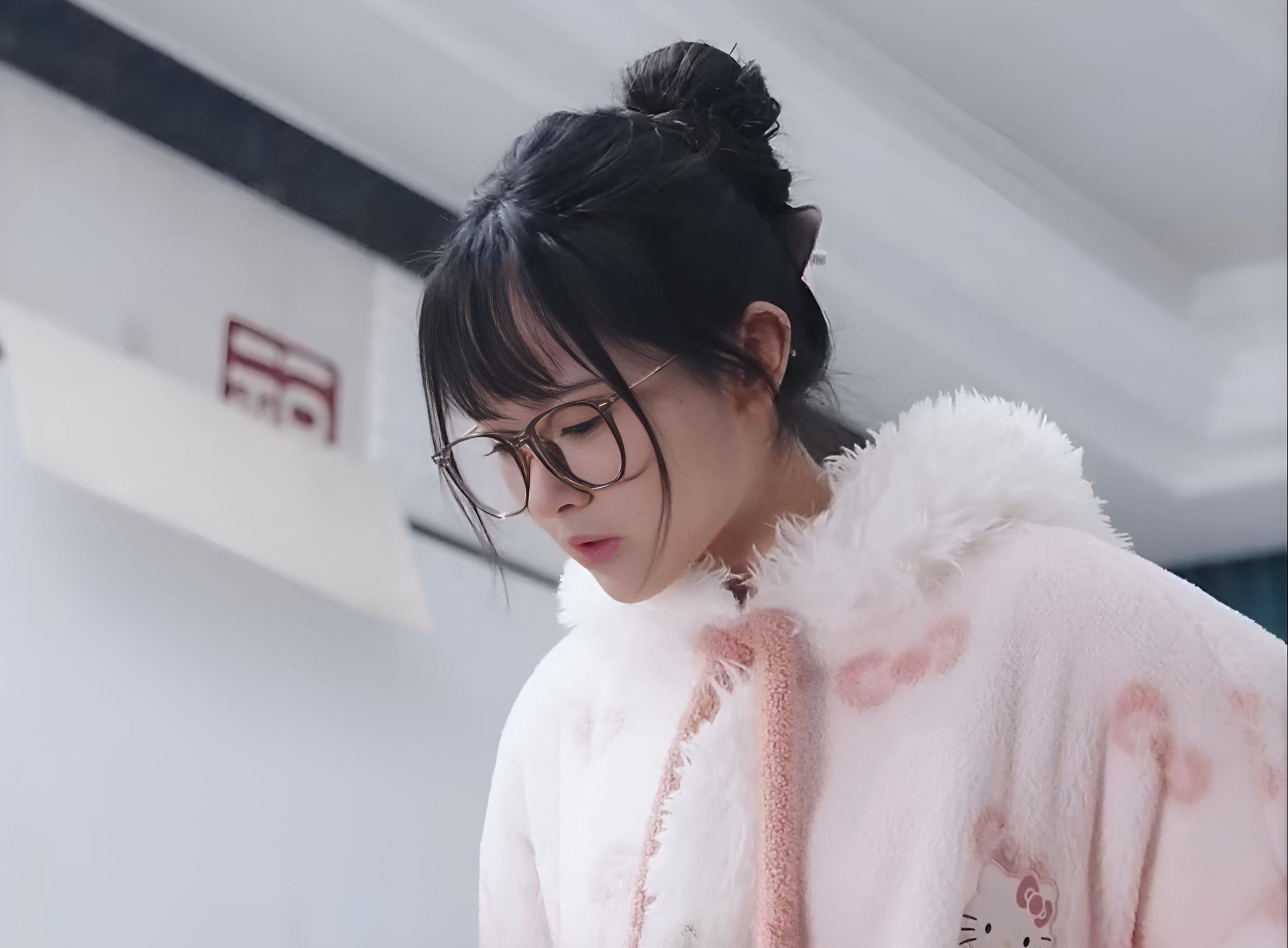 美女张开男生桶美女张开美女与男生之间的互动——关于性爱与尊重的探讨-第3张图片