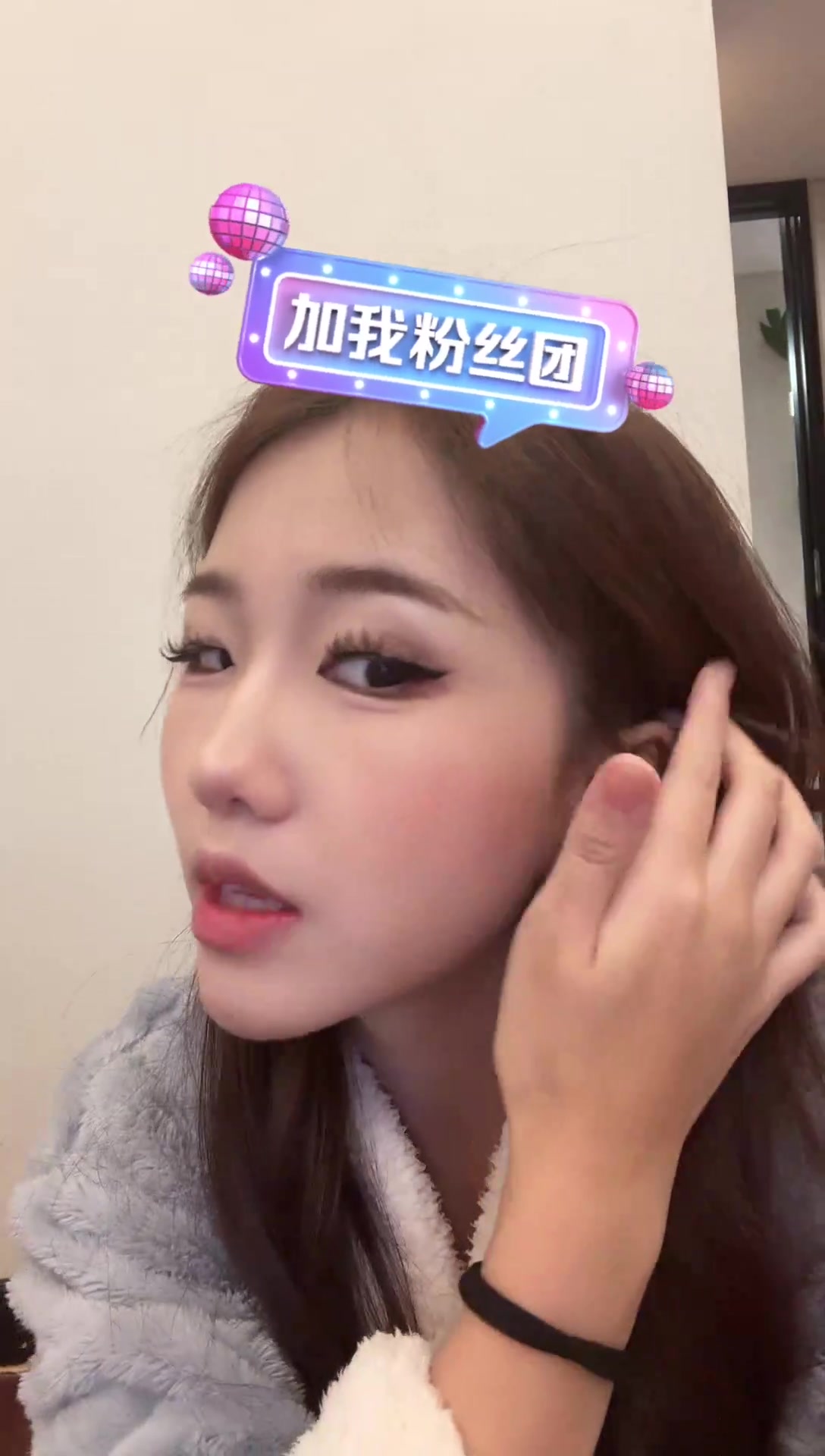 妖精直播妖精直播，现代网络文化的新宠-第2张图片