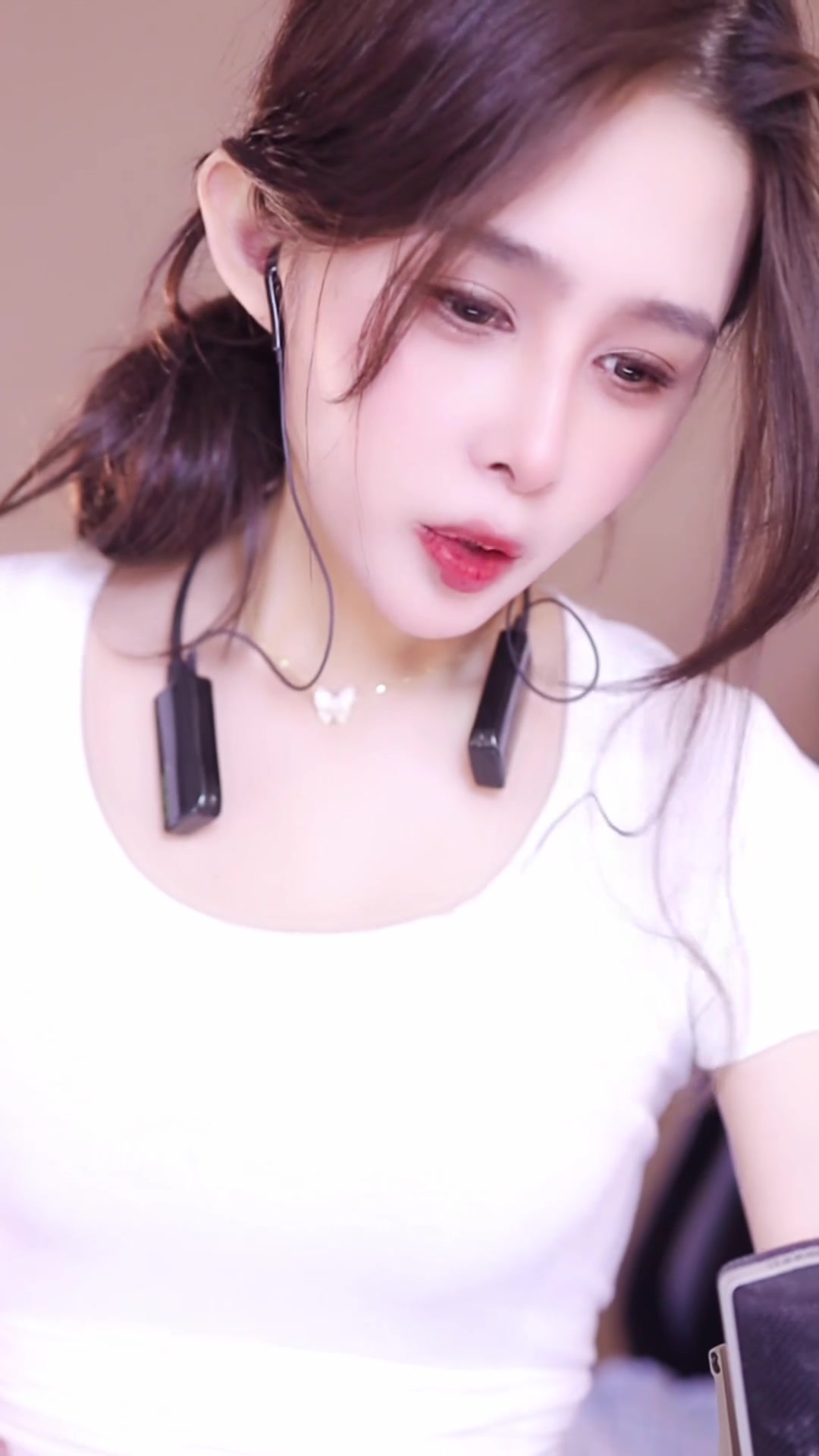 果冻传媒18禁免费视频果冻传媒视频内容探讨，界限与选择的思考-第2张图片