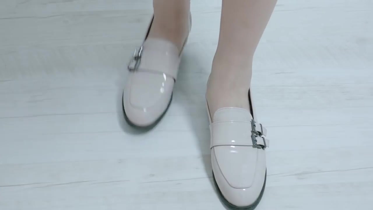 step foot outside欧美丝袜下的足部诱惑，足交的艺术与魅力-第3张图片