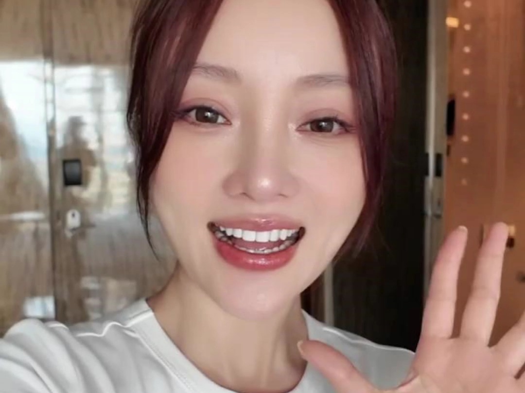 李小璐不雅视频风波李小璐不雅视频风波，娱乐圈的道德与法律挑战-第2张图片