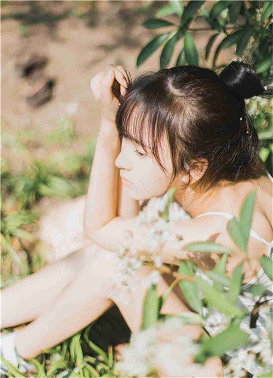 在线观看草莓榴莲向日葵秋葵探索多彩的在线视频世界，草莓、秋葵、菠萝蜜、黄瓜、丝瓜与苹果的魅力-第3张图片