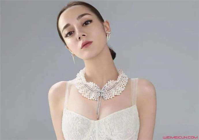真实之美，不戴胸罩的照片背后的故事-第3张图片